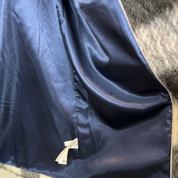 J. Crew Collection Oversized Topcoat Gray Plaid Jewel Gem Buttons M - Picture 13 of 16